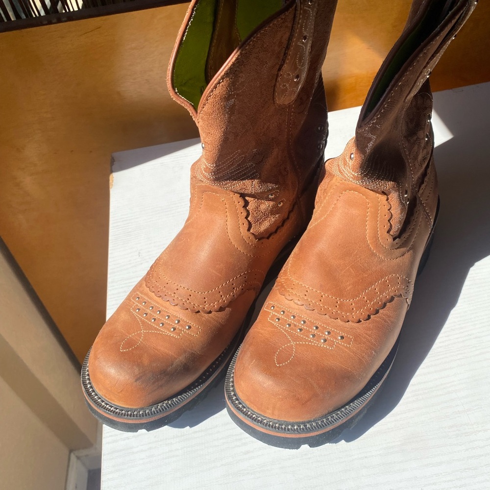 Ariat women’s boot